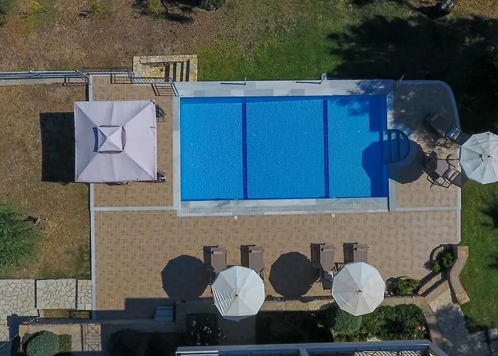 Phaedra, Inoro Katouna