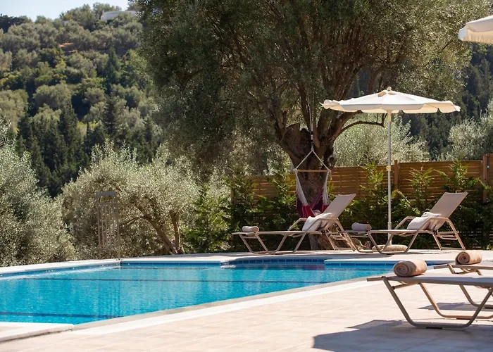 Willa Phaedra, Inoro Katouna