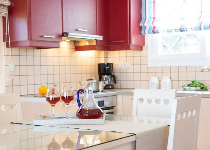 Willa Phaedra, Inoro *