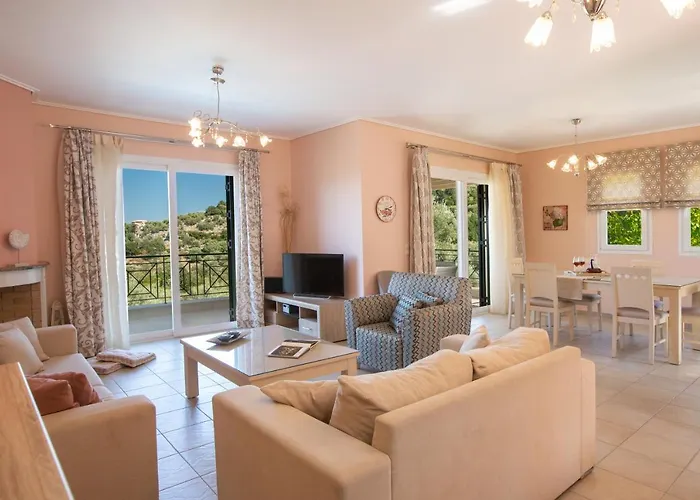 Phaedra, Inoro Willa *