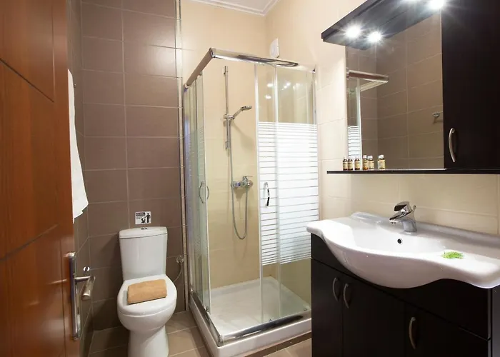 Phaedra, Inoro Willa *