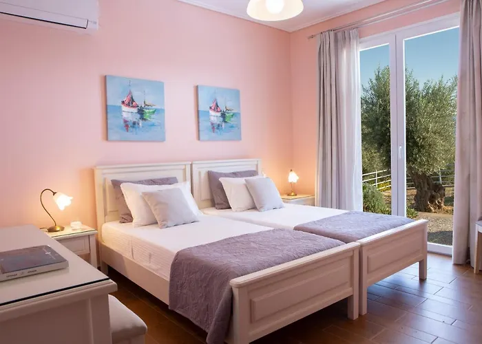 Willa Phaedra, Inoro *